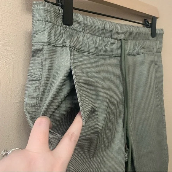 Bevy Flog Shely Pants in Sage Green OG Size 25 NWT New